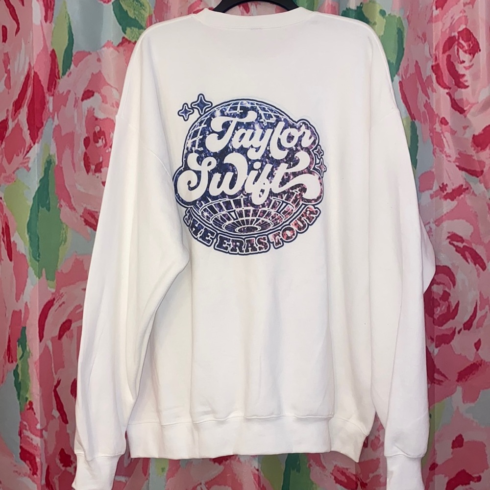 🪩 Taylor Swift: The Eras Tour Sweatshirt 🪩